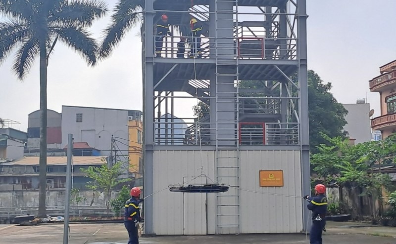 Tập huấn cho lực lượng Cảnh sát PCCC và CNCH Việt Nam