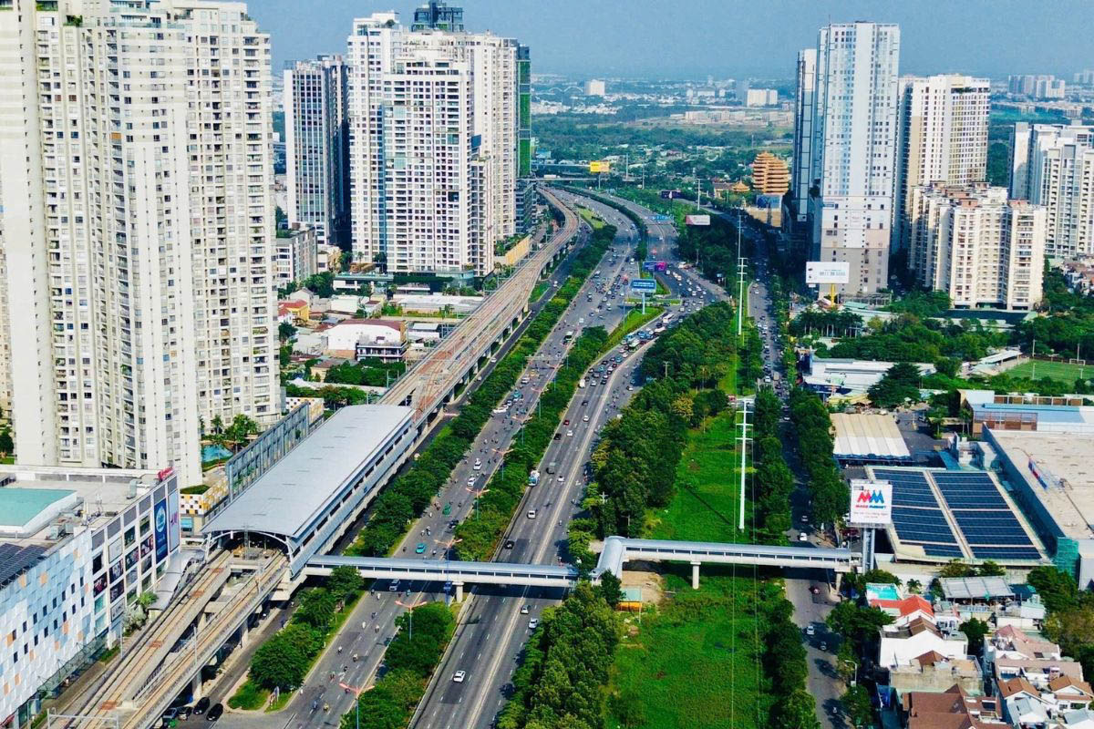 Việt Nam 50 Năm Hòa Bình và Đổi Mới 30.4 - Hành Trình Phát Triển