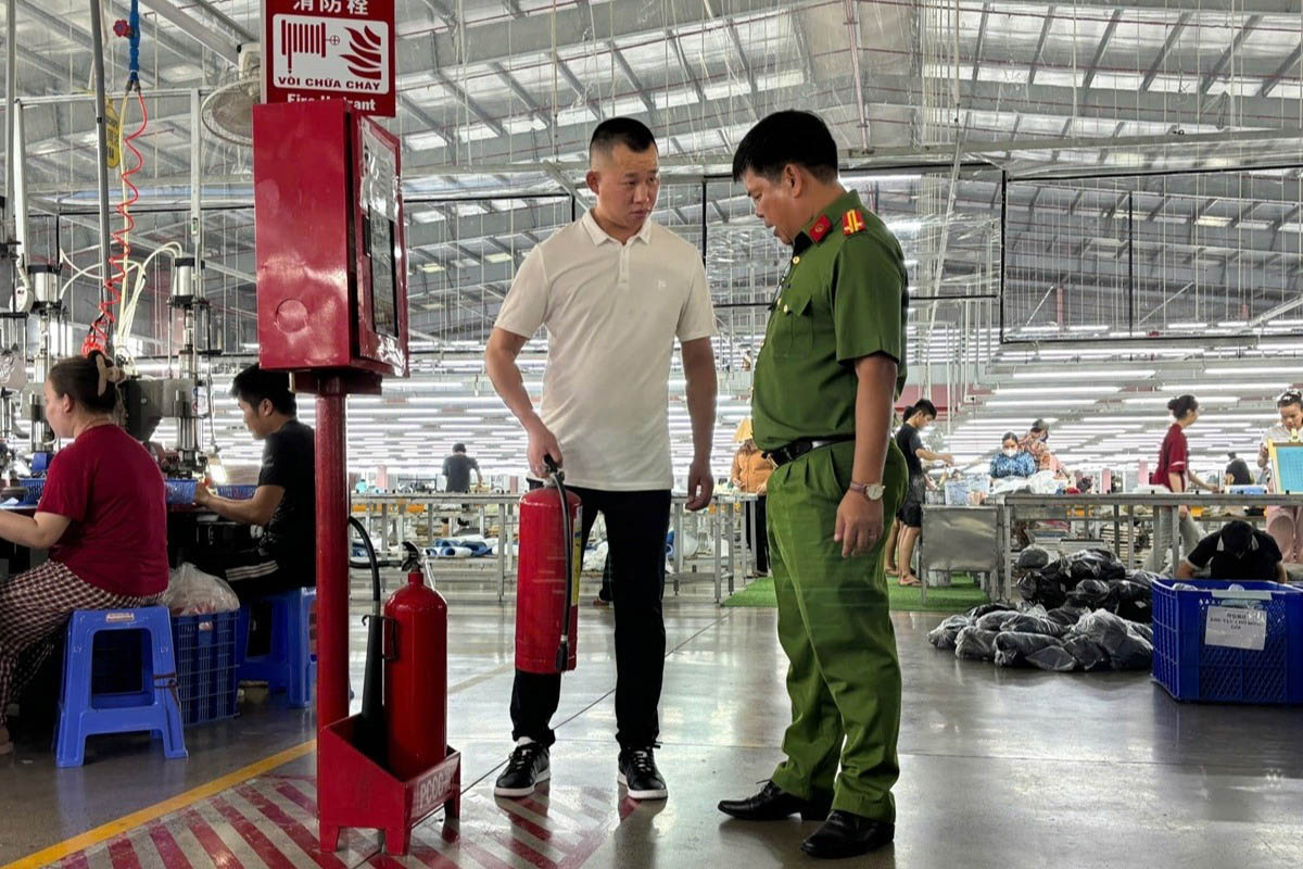 Nguyên tắc vàng cần nhớ khi thoát nạn trong tình huống cháy nổ