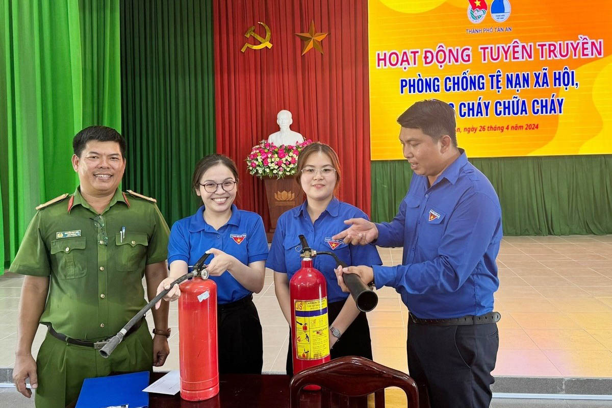 Khung Pháp Luật & Ngày Toàn Dân PCCC (04/10)